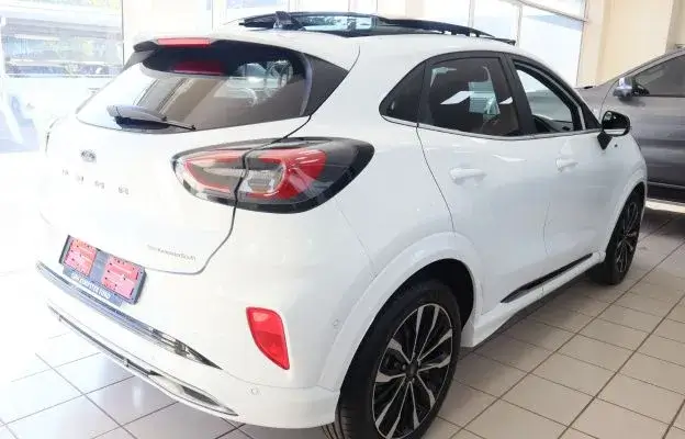 all-new-ford-puma-rear-view