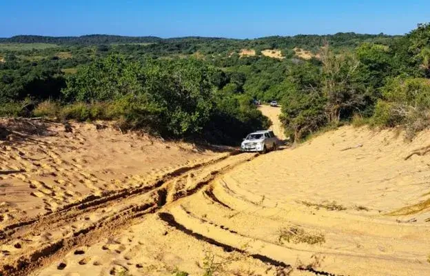 ford-double-cab-on-track