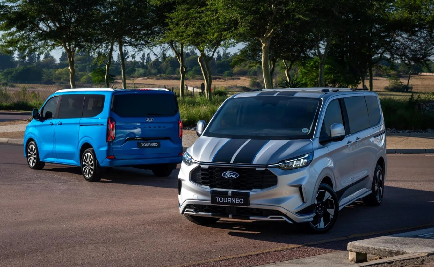 Ford Tourneo Custom Variant Image