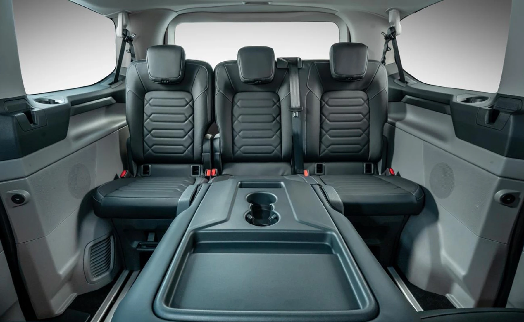 Ford Tourneo Custom Variant Image