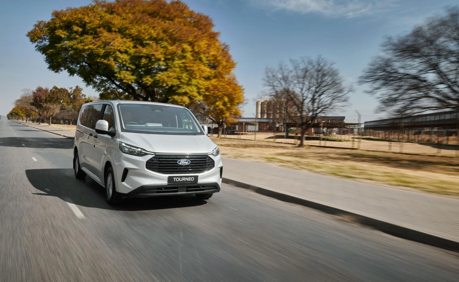 Ford Tourneo Custom Variant Image