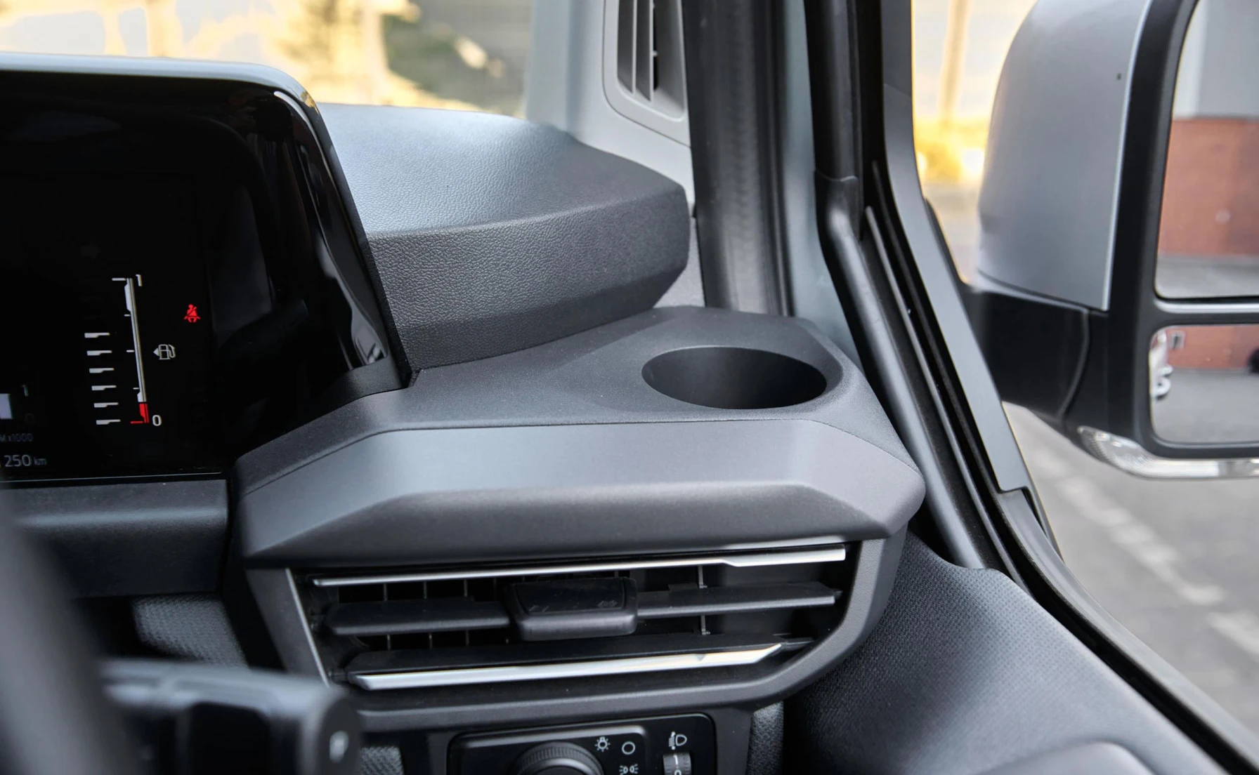 Ford Tourneo Custom Variant Image